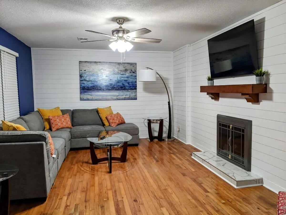 Spacious Retreat With Pool - 15 Min To Downtown Savannah Holiday home